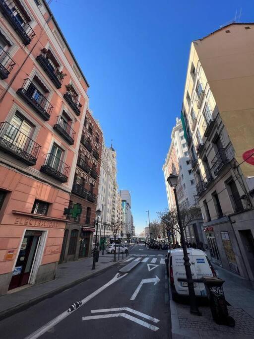 Punta Me Beautiful Apartment In Plaza Espana Madri Exterior foto